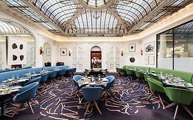 Hotel Vernet Champs Elysees Paris